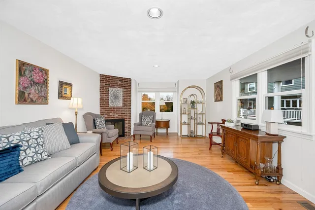 $649,900 | 7 Carnation Circle, Unit C, Reading, MA 01867