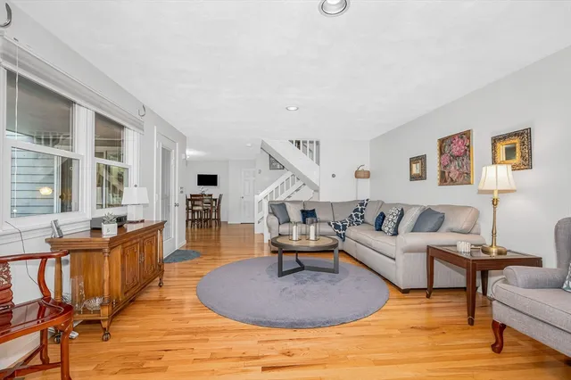 $649,900 | 7 Carnation Circle, Unit C, Reading, MA 01867