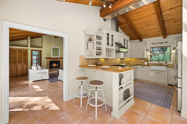 $4,495,000 | 625 Parra Grande Lane, Santa Barbara, CA 93108