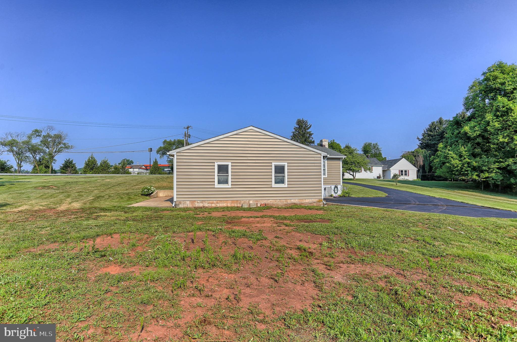 40 Locust Point Road Manchester, PA 17345 - Photo 17 of 66 Gallery Image 17