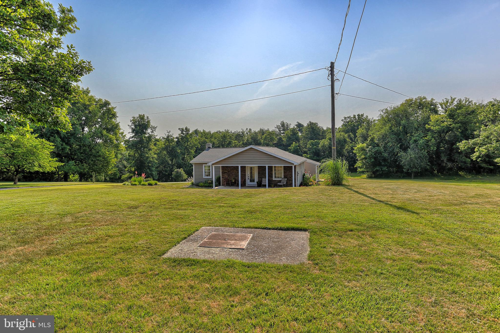 40 Locust Point Road Manchester, PA 17345 - Photo 6 of 66 Gallery Image 6