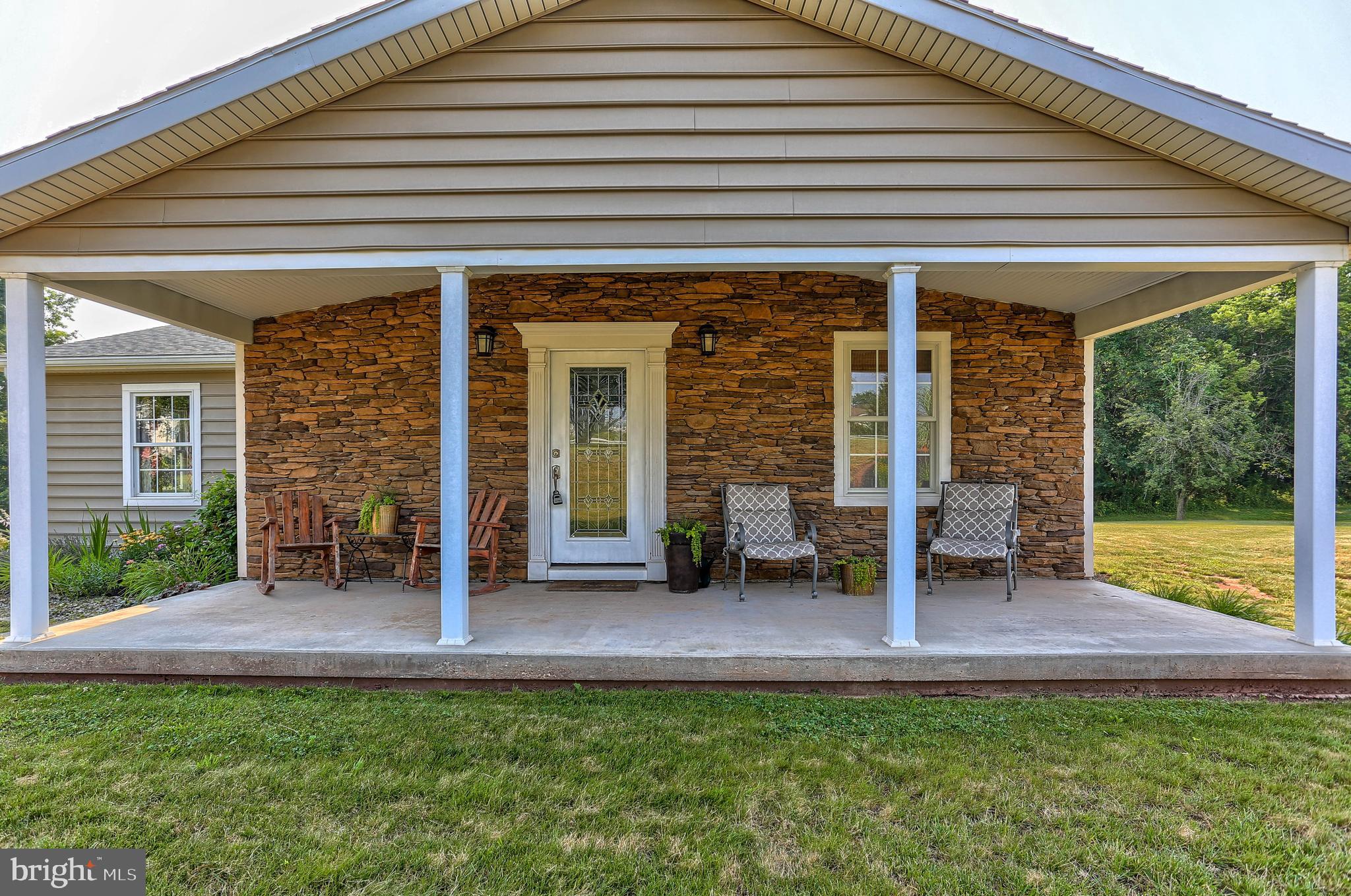 40 Locust Point Road Manchester, PA 17345 - Photo 7 of 66 Gallery Image 7