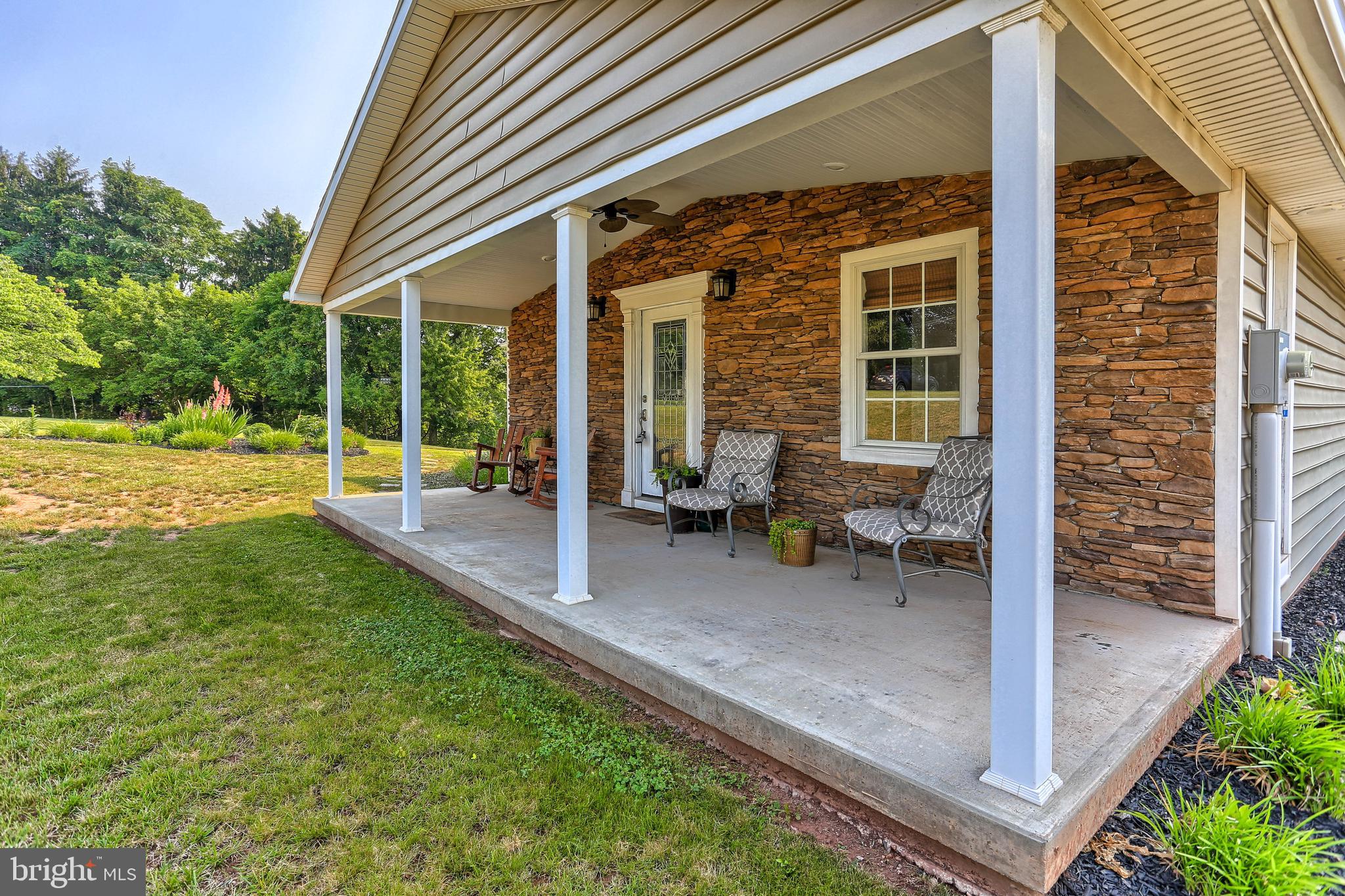 40 Locust Point Road Manchester, PA 17345 - Photo 8 of 66 Gallery Image 8