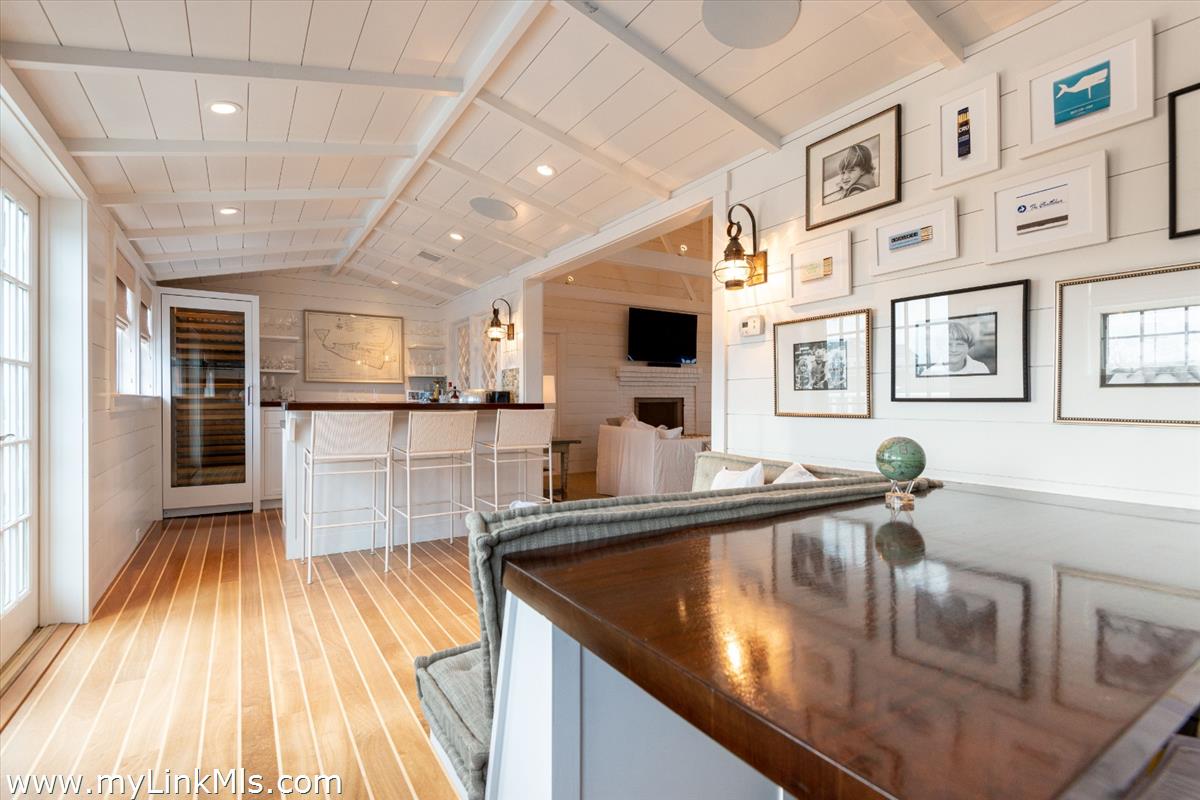 104 Baxter Road Nantucket, MA 02554 - Photo 39 of 61