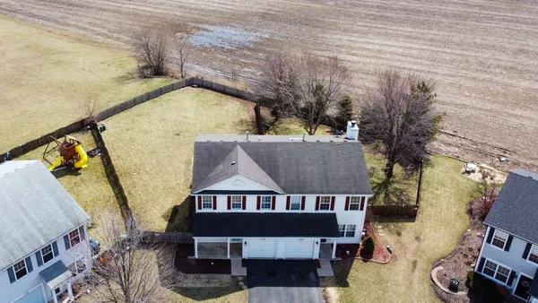 $284,950 | 1420 Sherborn Court North, Minooka, IL 60447