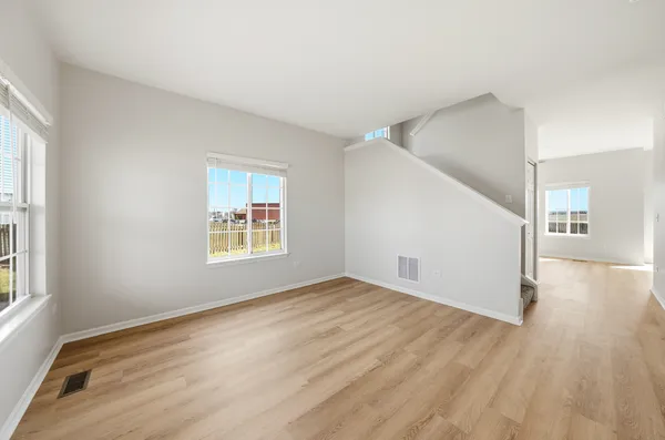 $284,950 | 1420 Sherborn Court North, Minooka, IL 60447