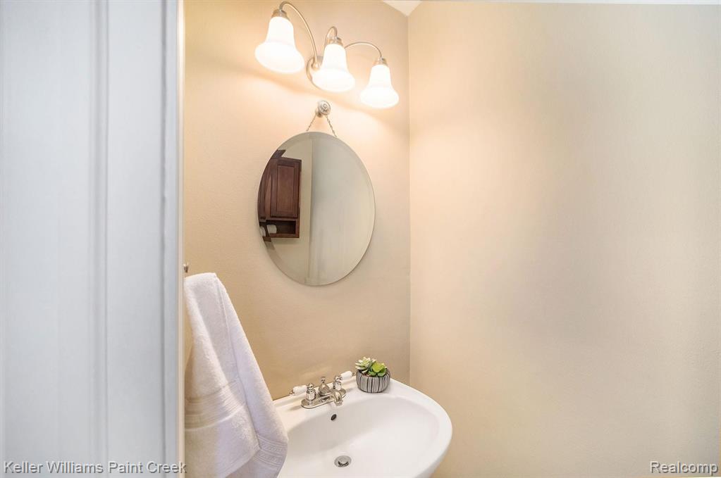 133 Stratford Lane Rochester, MI 48309 - Photo 19 of 25