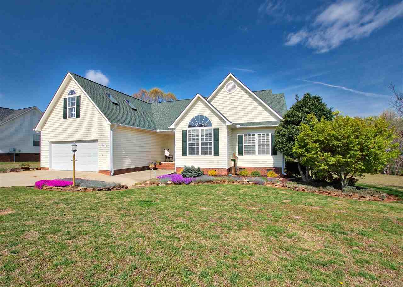 307 Lightwood Farm Road Woodruff, SC 29388 - Photo 10 of 24 Gallery Image 10