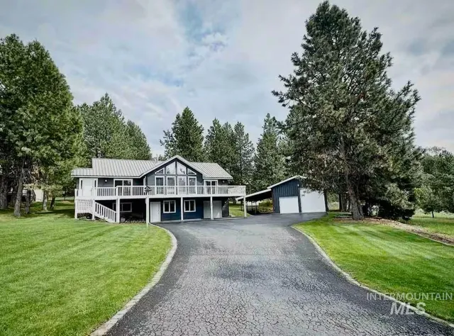 $849,000 | 126 Par Drive, Cascade, ID 83611