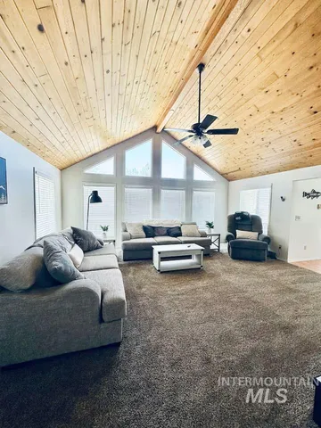 $849,000 | 126 Par Drive, Cascade, ID 83611