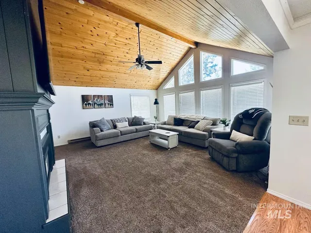 $849,000 | 126 Par Drive, Cascade, ID 83611