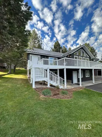 $849,000 | 126 Par Drive, Cascade, ID 83611