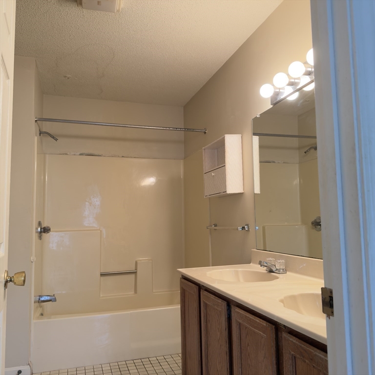 48 Castlegate Drive, Unit 48 Springfield, MA 01129 - Photo 15 of 21