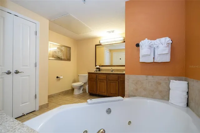 $175,000 | 12527 Floridays Resort Drive, Unit 611E, Orlando, FL 32821