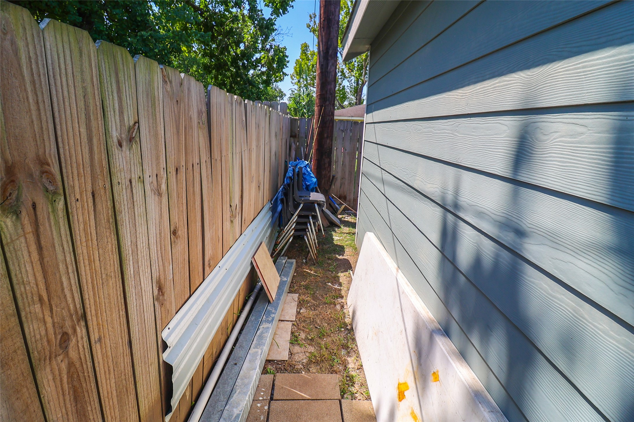 416 Clara Road South Houston, TX 77587 - Photo 35 of 50 a view of wooden balcony