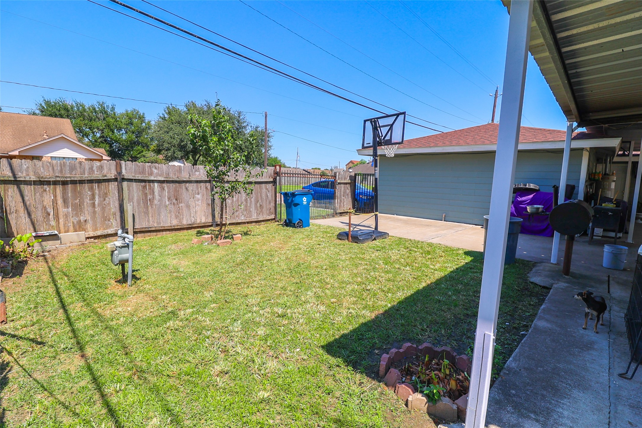 416 Clara Road South Houston, TX 77587 - Photo 44 of 50 a view of a backyard