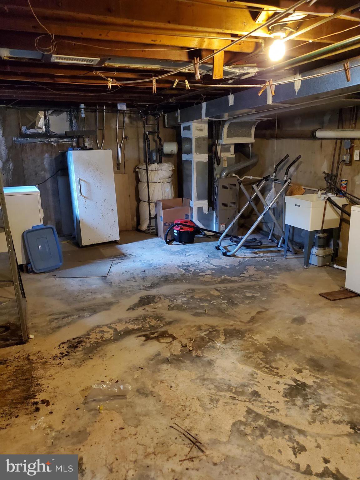 2238 Manor Road Upper Darby, PA 19082 - Photo 13 of 15