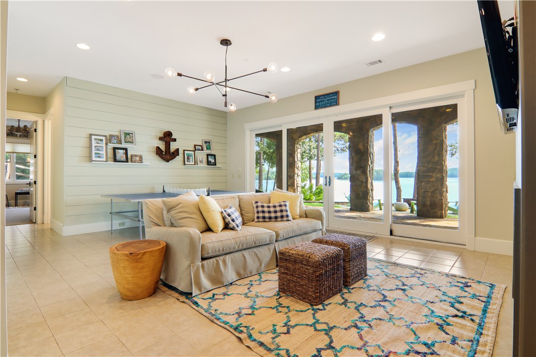 319 Green Tree Court Seneca, SC 29672 - Photo 23 of 28