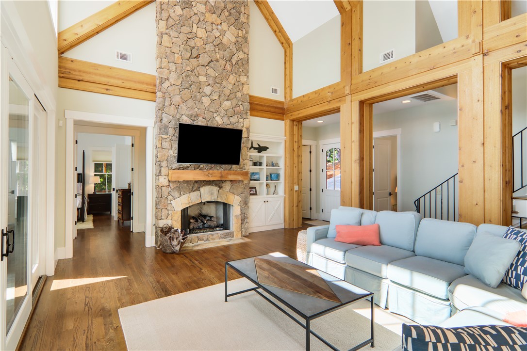 319 Green Tree Court Seneca, SC 29672 - Photo 6 of 28