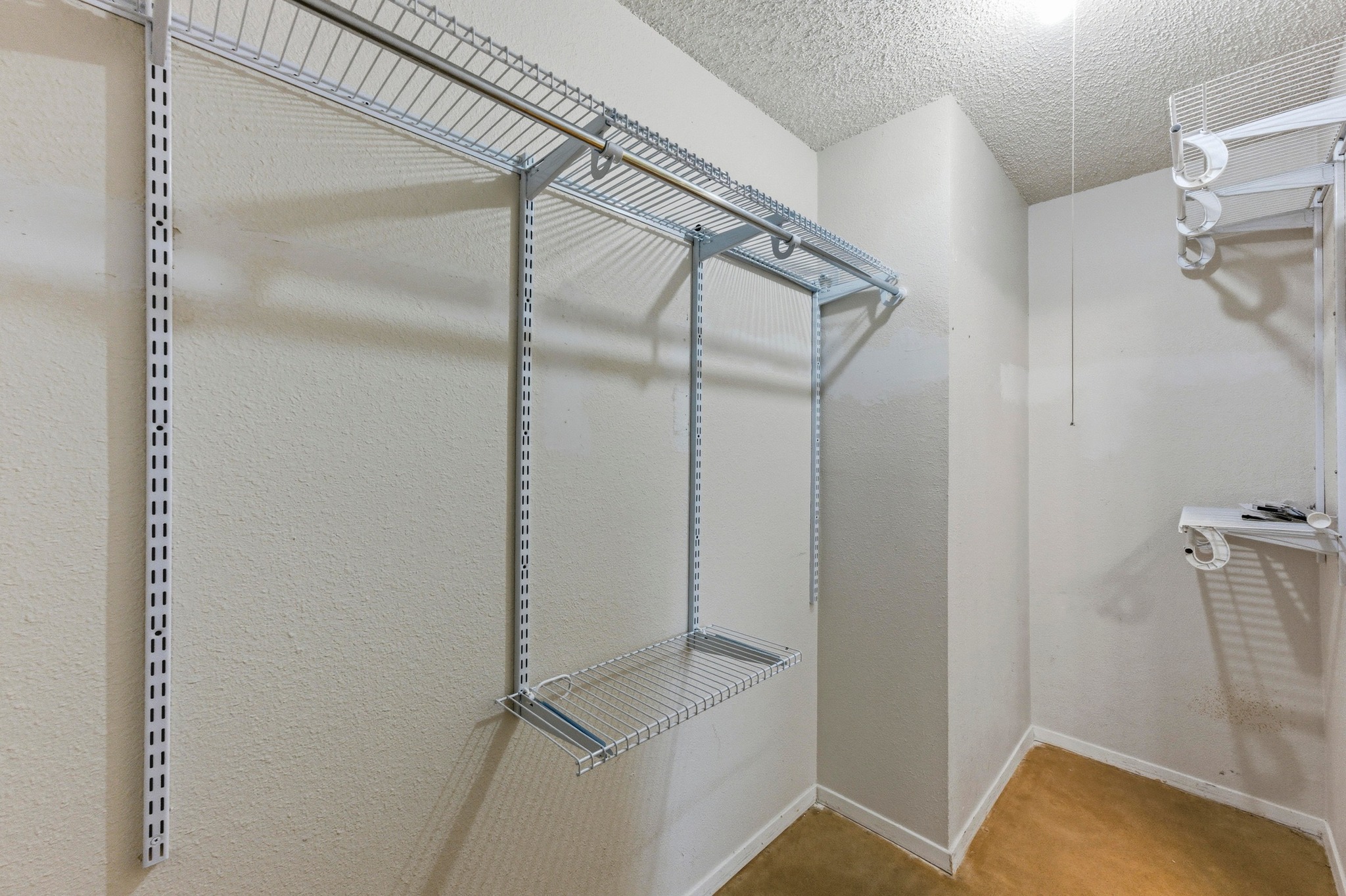 723 Shade Tree Drive Austin, TX 78748 - Photo 14 of 29 a bathroom with a shower