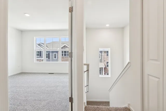 $384,990 | 1380 Foxglove Drive, Bartlett, IL 60103