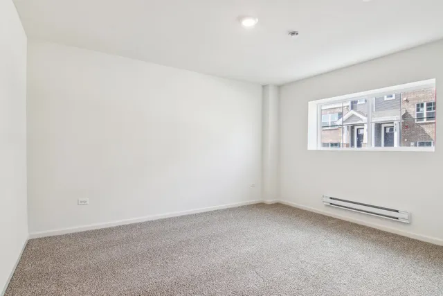 $384,990 | 1380 Foxglove Drive, Bartlett, IL 60103