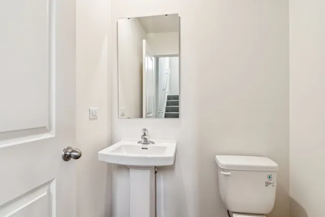 $384,990 | 1380 Foxglove Drive, Bartlett, IL 60103