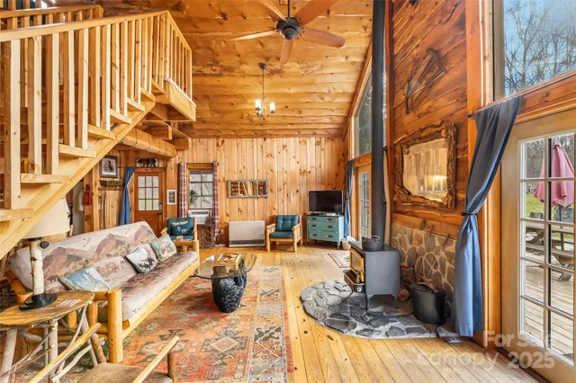 $400,000 | 1240 Ferguson Cove Loop, Clyde, NC 28721