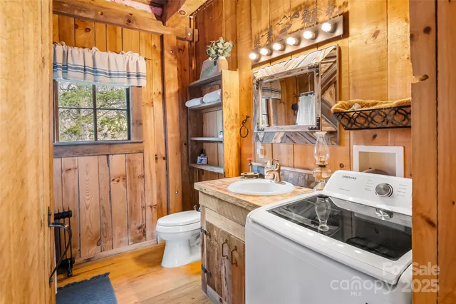 $400,000 | 1240 Ferguson Cove Loop, Clyde, NC 28721