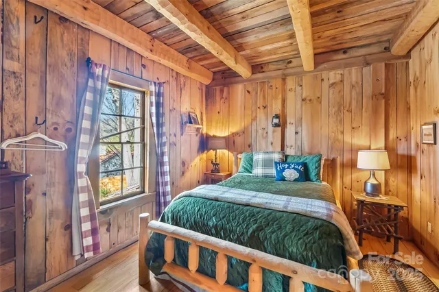 $400,000 | 1240 Ferguson Cove Loop, Clyde, NC 28721