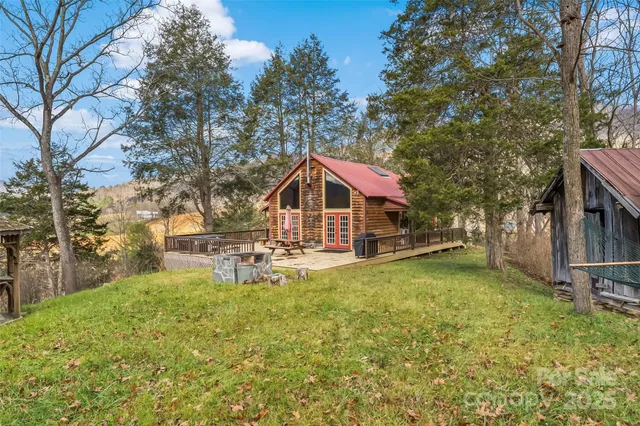 $400,000 | 1240 Ferguson Cove Loop, Clyde, NC 28721