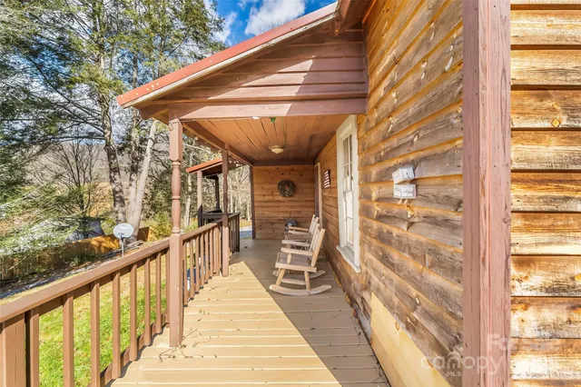 $400,000 | 1240 Ferguson Cove Loop, Clyde, NC 28721