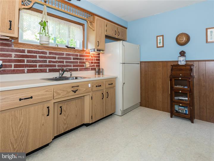 408 Vincent Road Willow Grove, PA 19090 - Photo 7 of 22 Unit #1