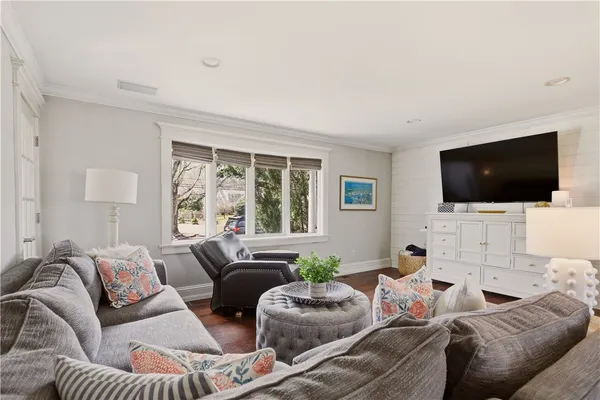 $1,500,000 | 3 Deerfield Drive, Barrington, RI 02806