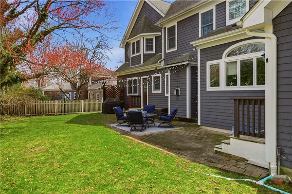 $1,500,000 | 3 Deerfield Drive, Barrington, RI 02806