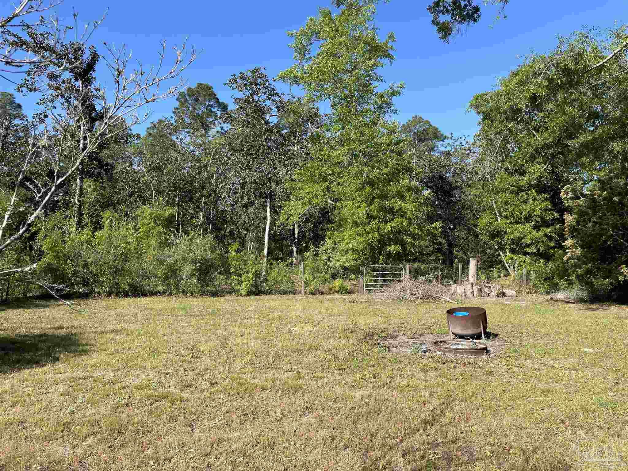 3947 Ward Basin Road Milton, FL 32583 - Photo 17 of 34