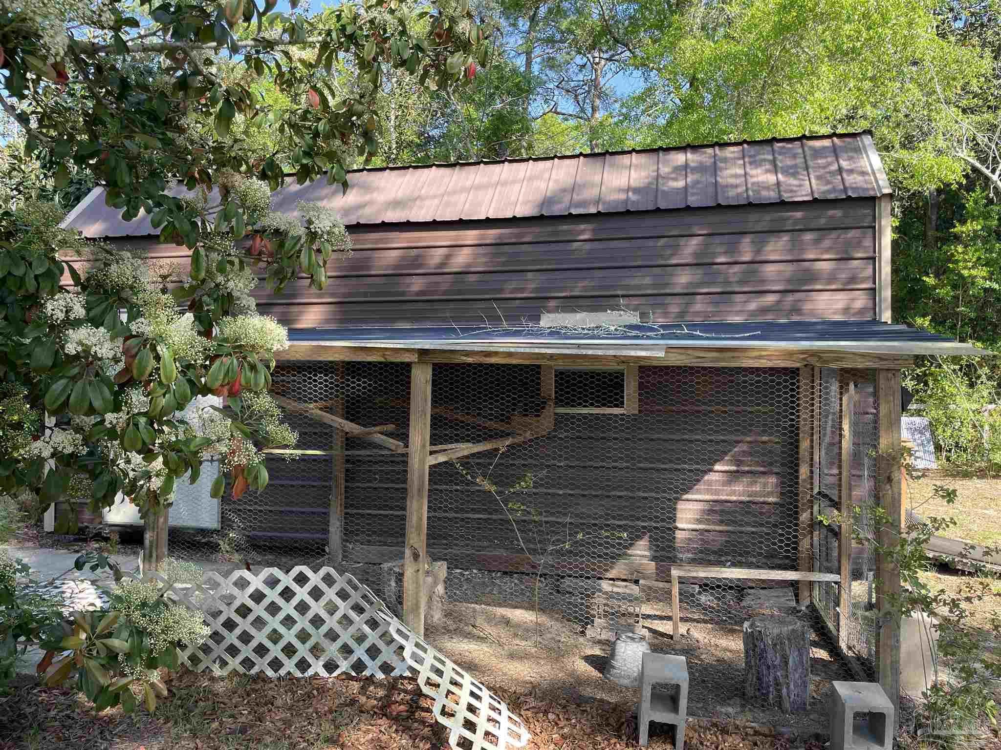 3947 Ward Basin Road Milton, FL 32583 - Photo 24 of 34