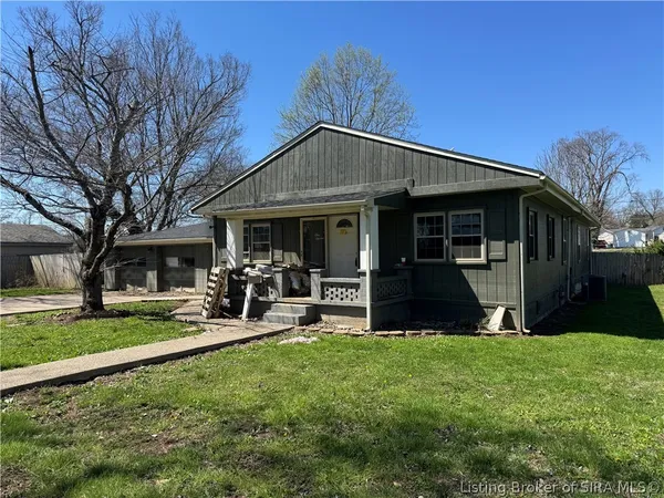 $195,000 | 111 South 2nd Street, Jeffersonville, IN 47130