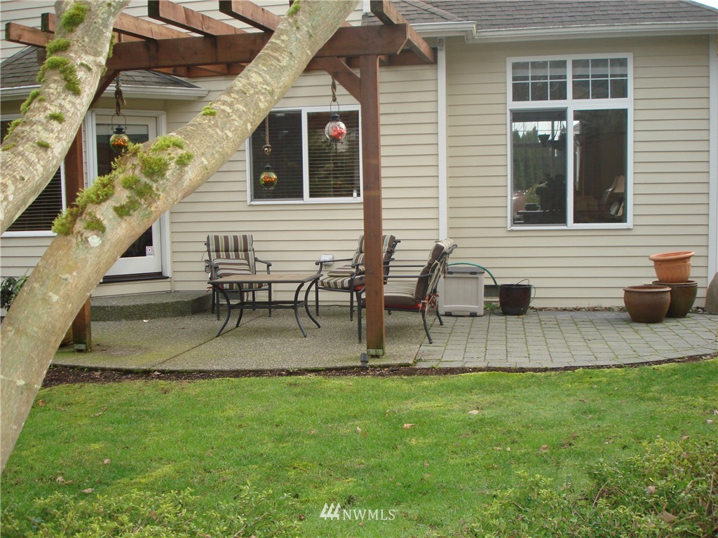 421 172nd Place Southeast Bothell, WA 98012 - Photo 2 of 19