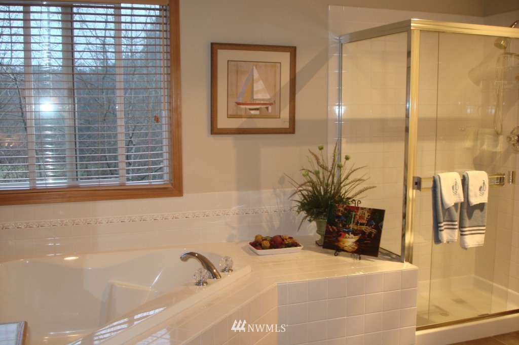 421 172nd Place Southeast Bothell, WA 98012 - Photo 14 of 19