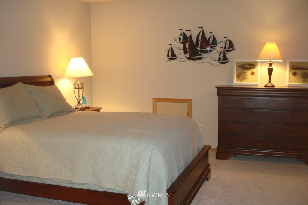 421 172nd Place Southeast Bothell, WA 98012 - Photo 15 of 19