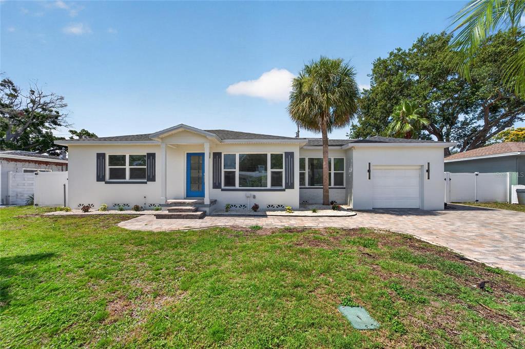 4810 Del Rio Way South Gulfport, FL 33711 - Photo 2 of 64