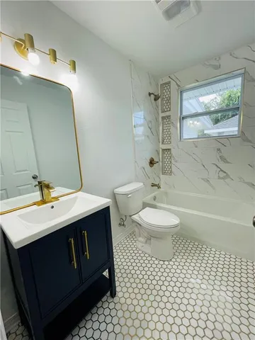 $2,550 | 9305 River Lane, River Ridge, LA 70123