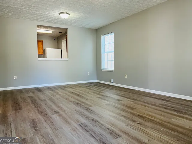 $1,295 | 105 Granite Street, Unit B, Hogansville, GA 30230