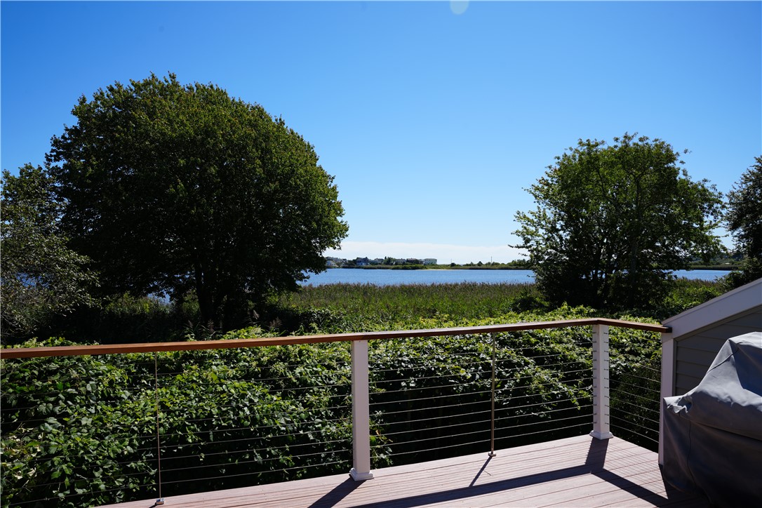 39 Lake Road Narragansett, RI 02882 - Photo 1 of 37