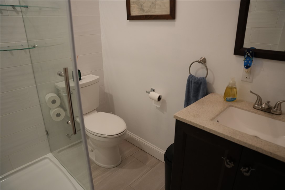 39 Lake Road Narragansett, RI 02882 - Photo 12 of 37