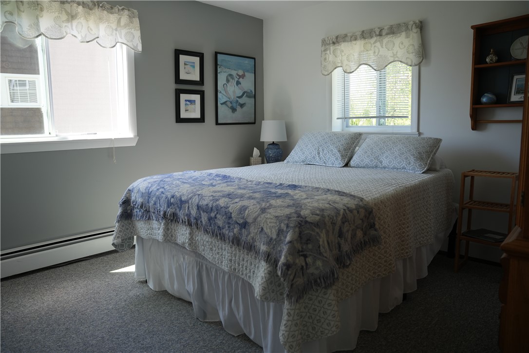 39 Lake Road Narragansett, RI 02882 - Photo 13 of 37