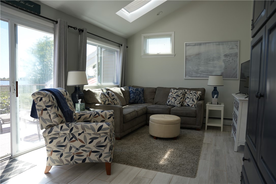 39 Lake Road Narragansett, RI 02882 - Photo 21 of 37