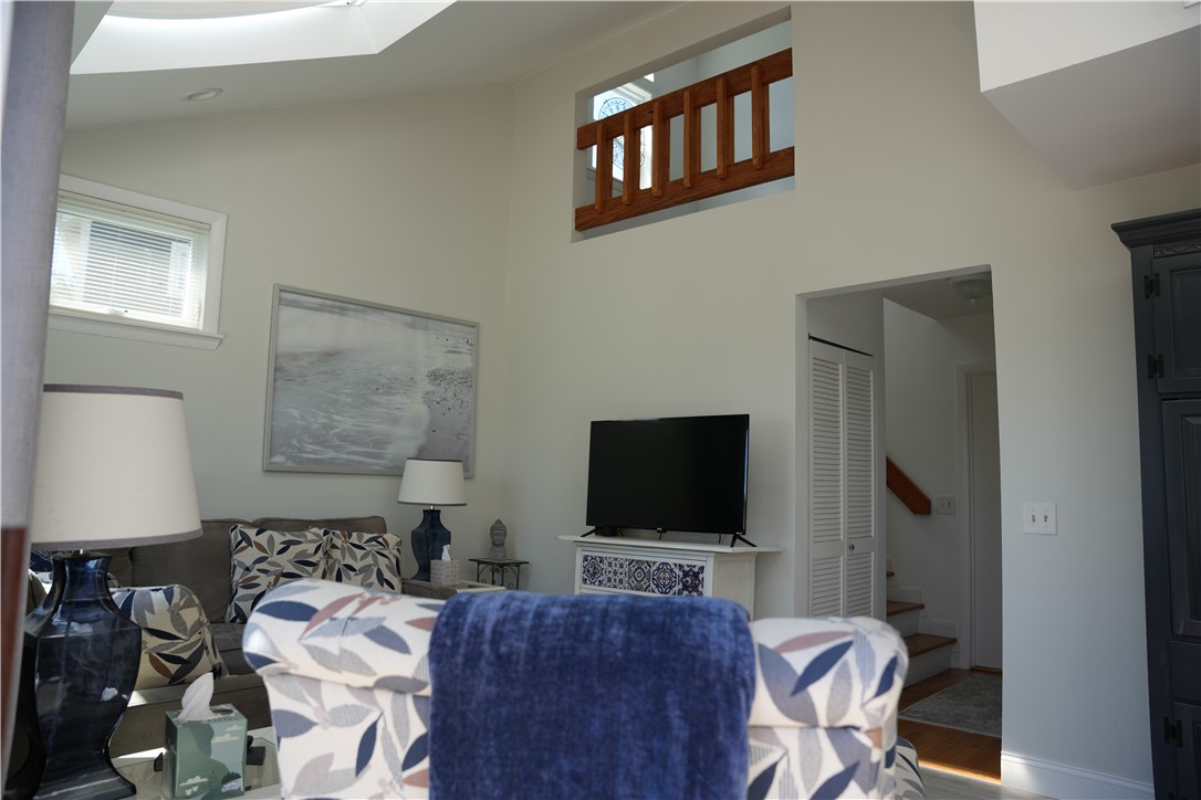 39 Lake Road Narragansett, RI 02882 - Photo 27 of 37