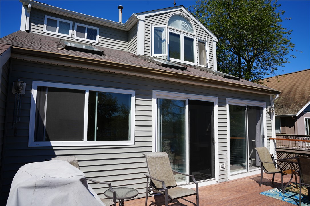 39 Lake Road Narragansett, RI 02882 - Photo 5 of 37